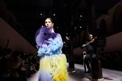 Look 8